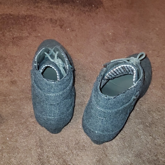 Boots - Picture 3 of 3